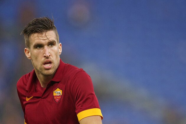 Kevin Strootman of AS Roma during the Serie A match between AS Roma and Lazio Roma on January 11,2014 at the Stadio Olimpico in Rome, Italy.(Photo by VI Images via Getty Images)