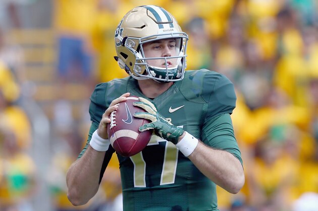 WACO, TX - SEPTEMBER 26:  Seth Russell #17 of the Baylor Bears looks for an open receiver against the Rice Owls in the first quarter at McLane Stadium on September 26, 2015 in Waco, Texas.  (Photo by Tom Pennington/Getty Images)