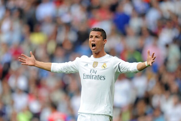 MADRID, SPAIN - OCTOBER 17: Cristiano Ronaldo of Real Madrid reacts during the La Liga match between Real Madrid CF and Levante UD at estadio Santiago Bernabeu on October 17, 2015 in Madrid, Spain. (Photo by Denis Doyle/Getty Images) MADRID, SPAIN - OCTOBER 17: Cristiano Ronaldo of Real Madrid reacts during the La Liga match between Real Madrid CF and Levante UD at estadio Santiago Bernabeu on October 17, 2015 in Madrid, Spain. (Photo by Denis Doyle/Getty Images)