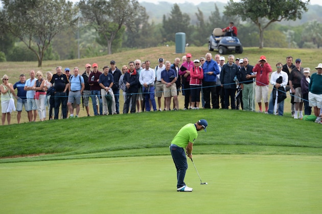 ALBUFEIRA, PORTUGAL - OCTOBER 17:  Andy Sullivan of England putts on the 15th green during the third round of the Potugal Masters at Oceanico Victoria Golf Club on October 17, 2015 in Albufeira, Portugal.  (Photo by Tony Marshall/Getty Images)