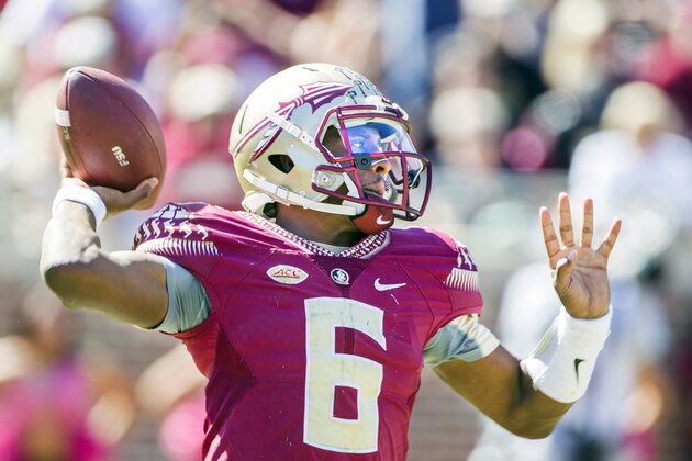 Florida State quarterback Everett Golson throws in the first half of an NCAA college football game against Louisville in Tallahassee, Fla., Saturday, Oct. 17, 2015. (AP Photo/Mark Wallheiser)