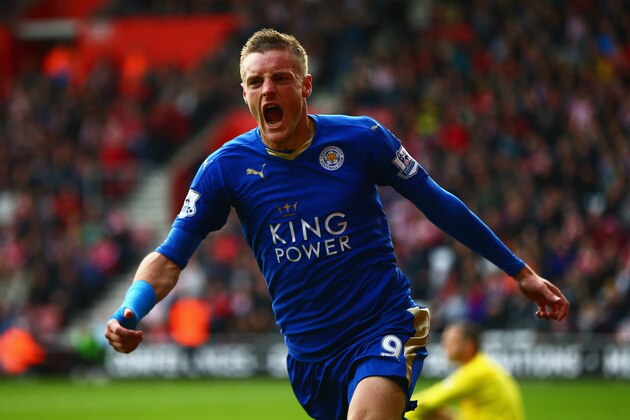 SOUTHAMPTON, ENGLAND - OCTOBER 17:  Jamie Vardy of Leicester City celebrates scoring his team's second goal during the Barclays Premier League match between Southampton and Leicester City at St Mary's Stadium on October 17, 2015 in Southampton, England.  (Photo by Jordan Mansfield/Getty Images)