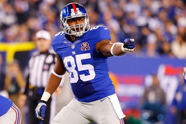 EAST RUTHERFORD, NJ - NOVEMBER 23:  (NEW YORK DAILIES OUT)   Daniel Fells #85 of the New York Giants in action against the Dallas Cowboys on November 23, 2014 at MetLife Stadium in East Rutherford, New Jersey. The Cowboys defeated the Giants 31-28.  (Photo by Jim McIsaac/Getty Images)