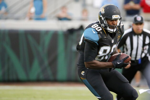 Jacksonville Jaguars tight end Julius Thomas makes a reception against the Pittsburgh Steelers during the first half of an NFL preseason football game, Friday, Aug. 14, 2015, in Jacksonville, Fla. (AP Photo/Stephen B. Morton)