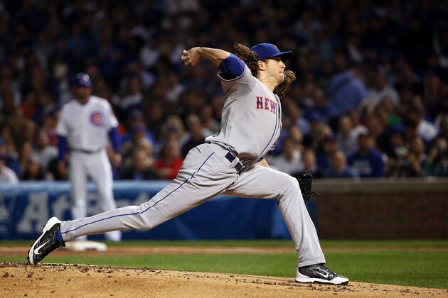 CHICAGO, IL - OCTOBER 20:  Jacob deGrom #48 of the New York Mets throws a pitch in the first inning against the Chicago Cubs during game three of the 2015 MLB National League Championship Series at Wrigley Field on October 20, 2015 in Chicago, Illinois.  (Photo by Jonathan Daniel/Getty Images)