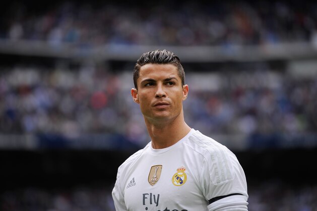 MADRID, SPAIN - OCTOBER 17:  Cristiano Ronaldo of Real Madrid looks on during the La Liga match between Real Madrid CF and Levante UD at estadio Santiago Bernabeu on October 17, 2015 in Madrid, Spain.  (Photo by Denis Doyle/Getty Images)
