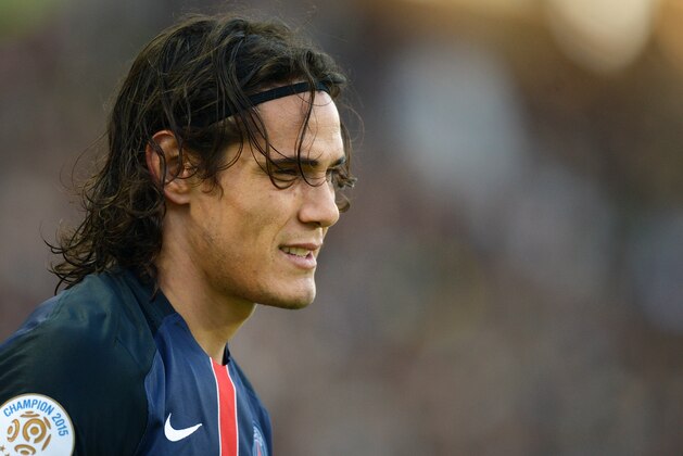 Paris Saint-Germain's Uruguayan forward Edinson Cavani looks on during the French L1 football match between Nantes (FCN) and Paris Saint-Germain (PSG) on September 26, 2015 at the Beaujoire stadium in Nantes, western France. AFP PHOTO / JEAN-SEBASTIEN EVRARD        (Photo credit should read JEAN-SEBASTIEN EVRARD/AFP/Getty Images)