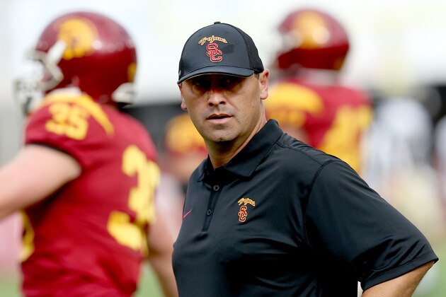 LOS ANGELES, CA - SEPTEMBER 12:  Head coach Steve Sarkisian of the USC Trojans watches his team during warmups for the game with the Idaho Vandals at Los Angeles Memorial Coliseum on September 12, 2015 in Los Angeles, California.  (Photo by Stephen Dunn/Getty Images)