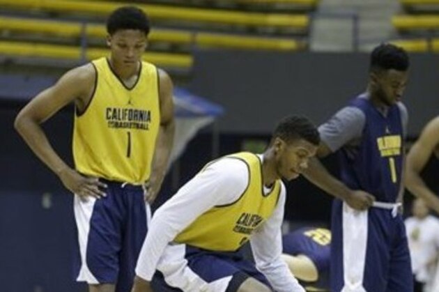 From left, California's Ivan Rabb (1), Tyrone Wallace, and Jaylen Brown perform drills during basketball practice Wednesday, Oct. 7, 2015, in Berkeley, Calif. (AP Photo/Ben Margot)