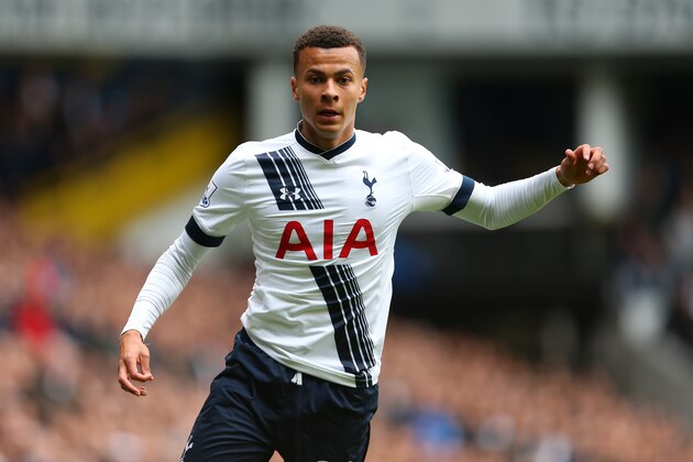 LONDON, ENGLAND - OCTOBER 17:  Dele Alli of Tottenham Hotspur during the Barclays Premier League match between Tottenham Hotspur and Liverpool at White Hart Lane on October 17, 2015 in London, England.  (Photo by Catherine Ivill - AMA/Getty Images)