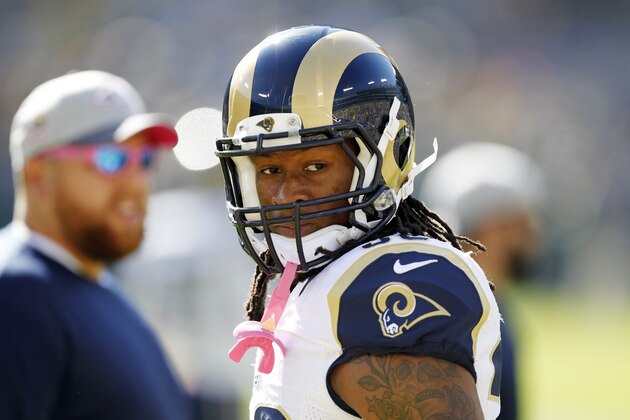 St. Louis Rams' Todd Gurley warms up before an NFL football game against the Green Bay Packers Sunday, Oct. 11, 2015, in Green Bay, Wis. (AP Photo/Matt Ludtke)