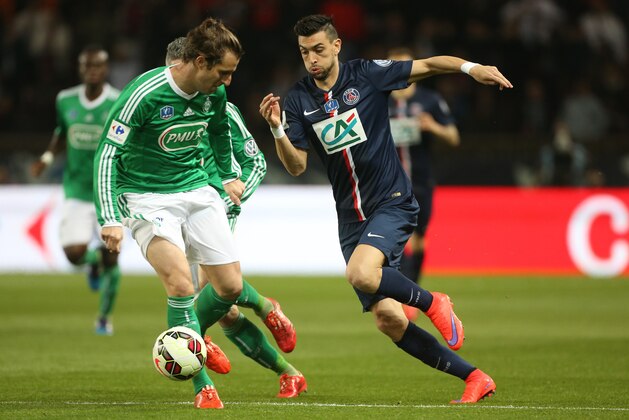 PARIS, FRANCE - APRIL 8: Francois Clerc of Saint-Etienne and Javier Pastore of PSG in action during the French Cup semi-final match between Paris Saint-Germain FC (PSG) and AS Saint-Etienne (ASSE) at Parc des Princes stadium on April 8, 2015 in Paris, France. (Photo by Jean Catuffe/Getty Images)