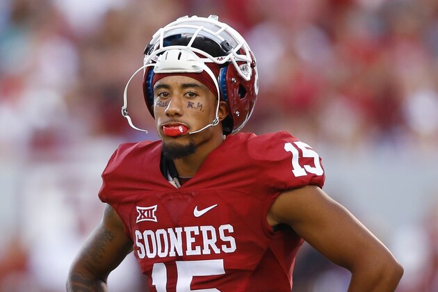 Oklahoma cornerback Zack Sanchez (15) is pictured during an NCAA college football game between Akron and Oklahoma in Norman, Okla., Wednesday, Sept. 9, 2015. Oklahoma won 41-3. (AP Photo/Sue Ogrocki)