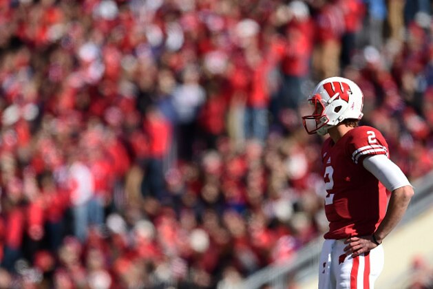 MADISON, WI - OCTOBER 17:  Joel Stave #2 of the Wisconsin Badgers looks to the sideline during a game against the Purdue Boilermakers at Camp Randall Stadium on October 17, 2015 in Madison, Wisconsin.  Wisconsin defeated Purdue 24-7.  (Photo by Stacy Revere/Getty Images)