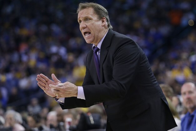 Minnesota Timberwolves coach Flip Saunders argues a call during the second half of the team's NBA basketball game against the Golden State Warriors on Saturday, April 11, 2015, in Oakland, Calif. The Warriors won 110-101. (AP Photo/Marcio Jose Sanchez)