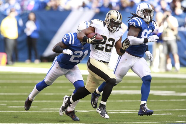 New Orleans Saints running back Mark Ingram (22) runs against the Indianapolis Colts in the second half of an NFL football game in Indianapolis, Sunday, Oct. 25, 2015.  (AP Photo/R Brent Smith)