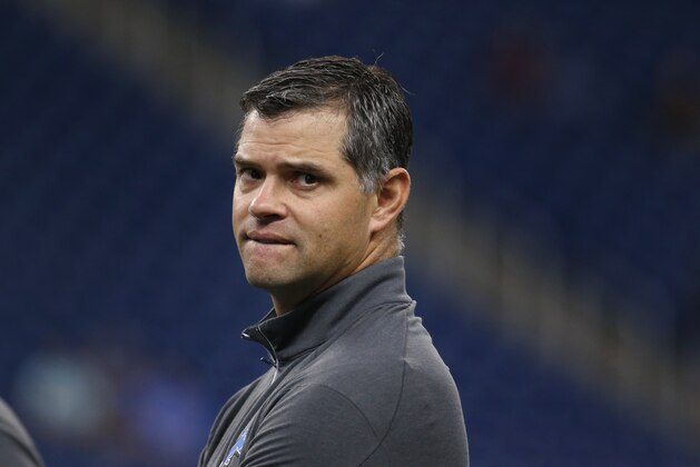 Detroit Lions offensive coordinator Joe Lombardi watches during pre-game warmups of an NFL football game against the Arizona Cardinals, Sunday, Oct. 11, 2015, in Detroit. (AP Photo/Paul Sancya)