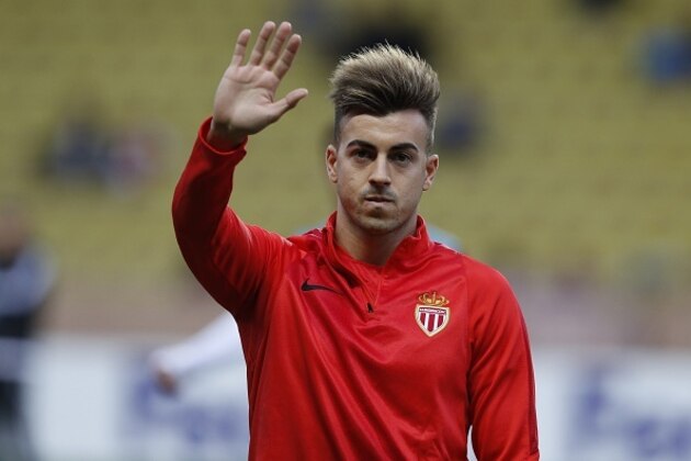 Monaco's Italian forward Stephan El Shaarawy takes part in a training session prior prior to the Europa League Group J football match AS Monaco vs Qarabag on October 22, 2015 at the Louis II Stadium in Monaco.  AFP PHOTO / VALERY HACHE        (Photo credit should read VALERY HACHE/AFP/Getty Images)