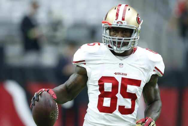 San Francisco 49ers tight end Vernon Davis (85) against the Arizona Cardinals during the first half of an NFL football game, Sunday, Sept. 27, 2015, in Glendale, Ariz.  (AP Photo/Rick Scuteri)