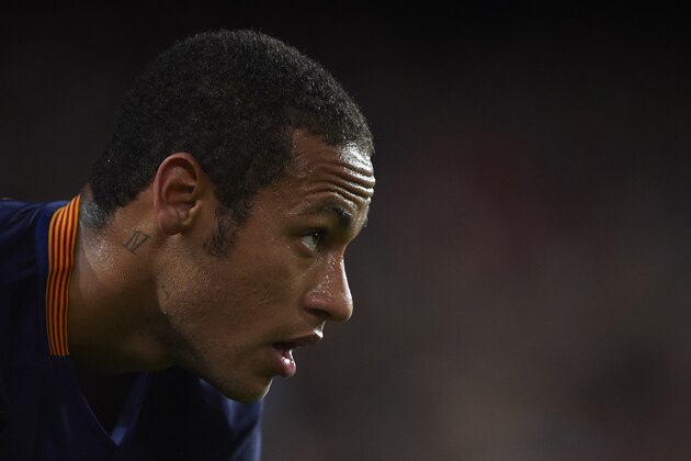 BARCELONA, SPAIN - OCTOBER 25:  Neymar JR of Barcelona looks on during the La Liga match between FC Barcelona and SD Eibar at Camp Nou Stadium on October 25, 2015 in Barcelona, Spain.  (Photo by Manuel Queimadelos Alonso/Getty Images)