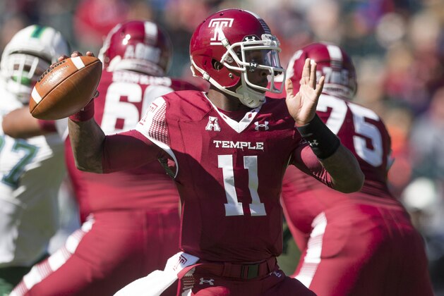 PHILADELPHIA, PA - OCTOBER 10: P.J. Walker #11 of the Temple Owls throws a pass in the game against the Tulane Green Wave on October 10, 2015 atLincoln Financial field in Philadelphia, Pennsylvania.  (Photo by Mitchell Leff/Getty Images)