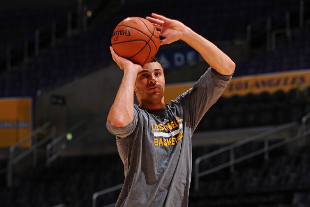 LOS ANGELES, CA - OCTOBER 11:  Larry Nance Jr. #7 of the Los Angeles Lakers warms up before the preseason game against Maccabi Haifa on October 11, 2015 at STAPLES CENTER in Los Angeles, California. NOTE TO USER: User expressly acknowledges and agrees that, by downloading and or using this Photograph, user is consenting to the terms and conditions of the Getty Images License Agreement. Mandatory Copyright Notice: Copyright 2015 NBAE (Photo by Juan Ocampo/NBAE via Getty Images)