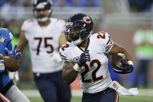 Chicago Bears running back Matt Forte (22) carries against the Detroit Lions during the second half of an NFL football game, Sunday, Oct. 18, 2015, in Detroit. (AP Photo/Duane Burleson)