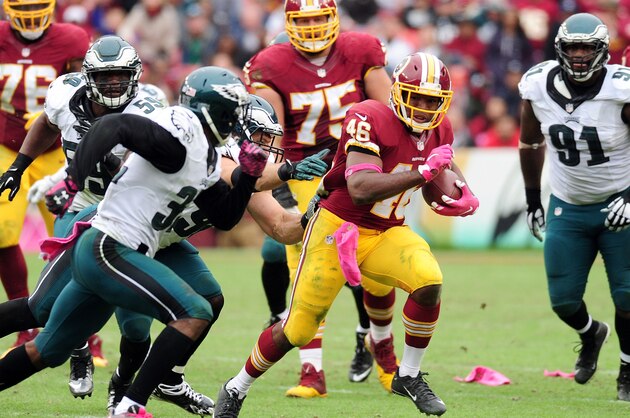 LANDOVER, MD - OCTOBER 04: Alfred Morris #46 of the Washington Redskins runs with the ball in the fourth quarter against the Philadelphia Eagles at FedExField on October 4, 2015 in Landover, Maryland.  (Photo by Evan Habeeb/Getty Images)