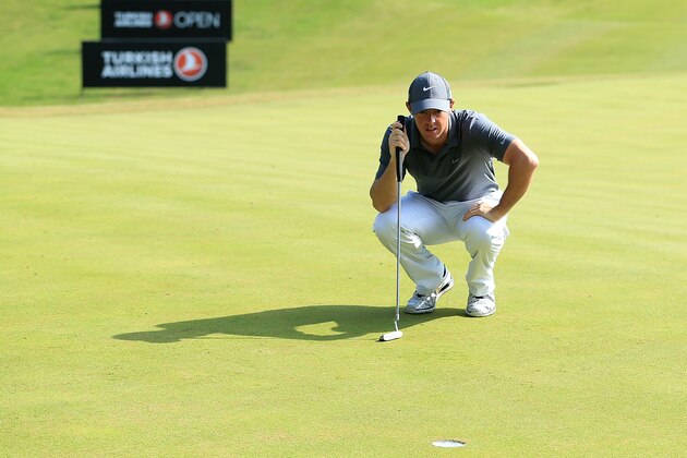ANTALYA, TURKEY - OCTOBER 31:  Rory McIlroy of Northern Ireland lines up a putt during the third round of the Turkish Airlines Open at The Montgomerie Maxx Royal Golf Club on October 31, 2015 in Antalya, Turkey.  (Photo by Jan Kruger/Getty Images)