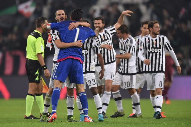 TURIN, ITALY - OCTOBER 31:  Leonardo Bonucci (L) and Gianluigi Buffon of Juventus FC celebrate victory at the end of the Serie A match between Juventus FC and Torino FC at Juventus Arena on October 31, 2015 in Turin, Italy.  (Photo by Valerio Pennicino/Getty Images)