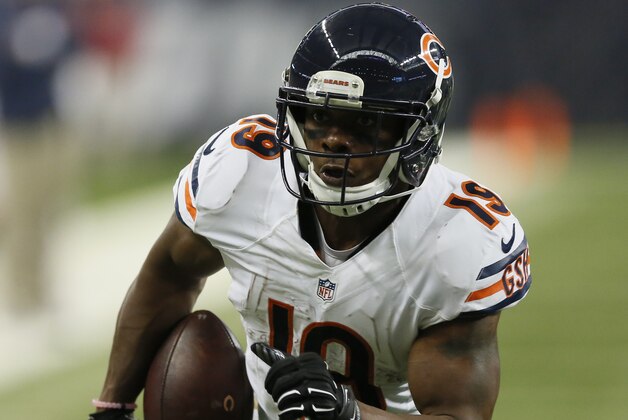 Chicago Bears wide receiver Eddie Royal (19) carries the ball against the Detroit Lions during the second half of an NFL football game, Sunday, Oct. 18, 2015, in Detroit. (AP Photo/Duane Burleson)