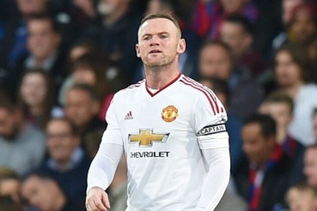 Manchester United's English striker Wayne Rooney gestures during the English Premier League football match between Crystal Palace and Manchester United at Selhurst Park in south London on October 31, 2015. The game finished 0-0. AFP PHOTO / OLLY GREENWOOD

RESTRICTED TO EDITORIAL USE. No use with unauthorized audio, video, data, fixture lists, club/league logos or 'live' services. Online in-match use limited to 75 images, no video emulation. No use in betting, games or single club/league/player publications.        (Photo credit should read OLLY GREENWOOD/AFP/Getty Images)
