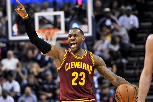 El jugador de los Cavaliers, LeBron James, en un partido contra Memphis el miércoles, 28 de octubre de 2015, en Memphis, Tennessee. (AP Photo/Brandon Dill)