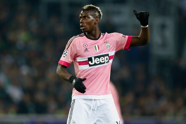 MOENCHENGLADBACH, GERMANY - NOVEMBER 03:  Paul Pogba of Juventus reacts during the UEFA Champions League Group D match between VfL Borussia Monchengladbach and Juventus Turin at Borussia Park on November 3, 2015 in Moenchengladbach, Germany.  (Photo by Boris Streubel/Getty Images)