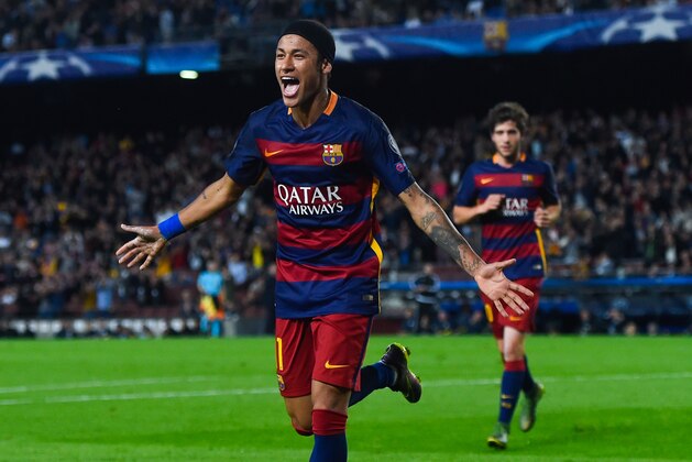 BARCELONA, SPAIN - NOVEMBER 04:  Neymar (R) of FC Barcelona celebrates after scoring his team's third goal during the UEFA Champions League Group E match between FC Barcelona and FC BATE Borisov at the Camp Nou on November 4, 2015 in Barcelona, Spain.  (Photo by David Ramos/Getty Images)