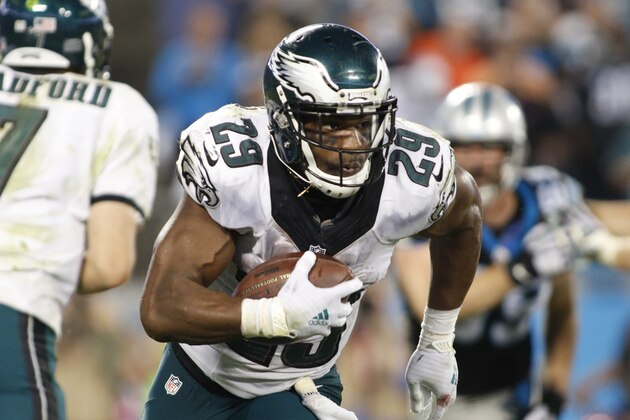 Philadelphia Eagles' DeMarco Murray (29) runs against the Carolina Panthers in the second half of an NFL football game in Charlotte, N.C., Sunday, Oct. 25, 2015. (AP Photo/Bob Leverone)