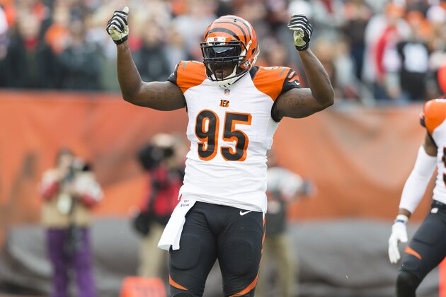 CLEVELAND, OH - DECEMBER 14:  Wallace Gilberry #95 of the Cincinnati Bengals celebrates after sacking Johnny Manziel #2 of the Cleveland Browns during the first quarter at FirstEnergy Stadium on December 14, 2014 in Cleveland, Ohio.  (Photo by Jason Miller/Getty Images)