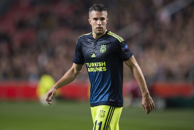 Robin van Persie of Fenerbahce during the UEFA Europa League match between Ajax and Fenerbahce on November 5, 2015 at the Amsterdam Arena in Amsterdam, The Netherlands.(Photo by VI Images via Getty Images) Robin van Persie of Fenerbahce during the UEFA Europa League match between Ajax and Fenerbahce on November 5, 2015 at the Amsterdam Arena in Amsterdam, The Netherlands.(Photo by VI Images via Getty Images)
