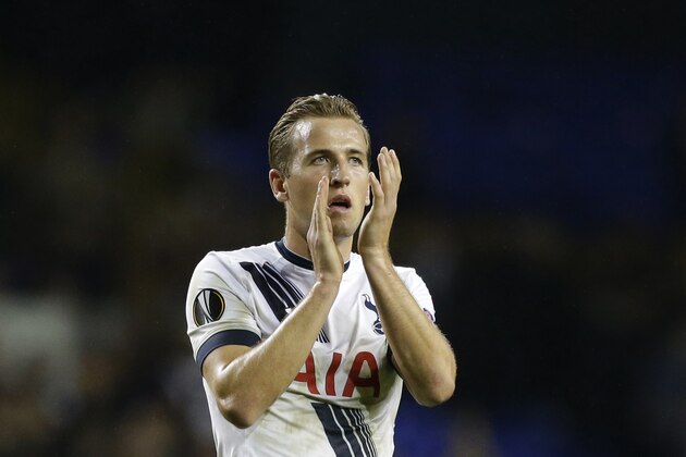 Tottenham's Harry Kane applauds the fans after the Europa League Group J soccer match between Tottenham Hotspur and Anderlecht at White Hart Lane stadium, in London, Thursday, Nov. 5, 2015.  (AP Photo/Matt Dunham)