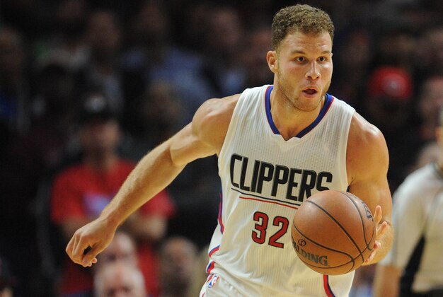 November 2, 2015; Los Angeles, CA, USA; Los Angeles Clippers forward Blake Griffin (32) controls the ball against the Phoenix Suns during the second half at Staples Center. Mandatory Credit: Gary A. Vasquez-USA TODAY Sports