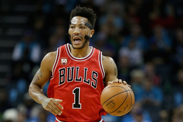 CHARLOTTE, NC - NOVEMBER 03: Derrick Rose #1 of the Chicago Bulls brings the ball up the court against the Charlotte Hornets during their game at Time Warner Cable Arena on November 3, 2015 in Charlotte, North Carolina. NOTE TO USER: User expressly acknowledges and agrees that, by downloading and or using this photograph, User is consenting to the terms and conditions of the Getty Images License Agreement. (Photo by Streeter Lecka/Getty Images) CHARLOTTE, NC - NOVEMBER 03: Derrick Rose #1 of the Chicago Bulls brings the ball up the court against the Charlotte Hornets during their game at Time Warner Cable Arena on November 3, 2015 in Charlotte, North Carolina. NOTE TO USER: User expressly acknowledges and agrees that, by downloading and or using this photograph, User is consenting to the terms and conditions of the Getty Images License Agreement. (Photo by Streeter Lecka/Getty Images)