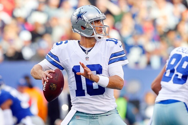 EAST RUTHERFORD, NJ - OCTOBER 25:  (NEW YORK DAILIES OUT)    Matt Cassel #16 of the Dallas Cowboys in action against the New York Giants on October 25, 2015 at MetLife Stadium in East Rutherford, New Jersey. The Giants defeated the Cowboys 27-20.  (Photo by Jim McIsaac/Getty Images)