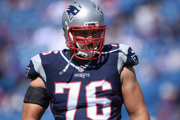 ORCHARD PARK, NY - SEPTEMBER 20: Sebastian Vollmer #76 of the New England Patriots warms up before the start of NFL game action against the Buffalo Bills at Ralph Wilson Stadium on September 20, 2015 in Orchard Park, New York. (Photo by Tom Szczerbowski/Getty Images)