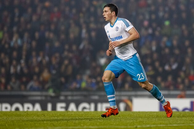 PRAGUE, CZECH REPUBLIC - NOVEMBER 05:  Pierre Hojbjerg of Schalke in action during the UEFA Europa League Group K match between AC Sparta Praha and FC Schalke 04 at Generali Arena on November 5, 2015 in Prague, Czech Republic.  (Photo by Matej Divizna/Getty Images)