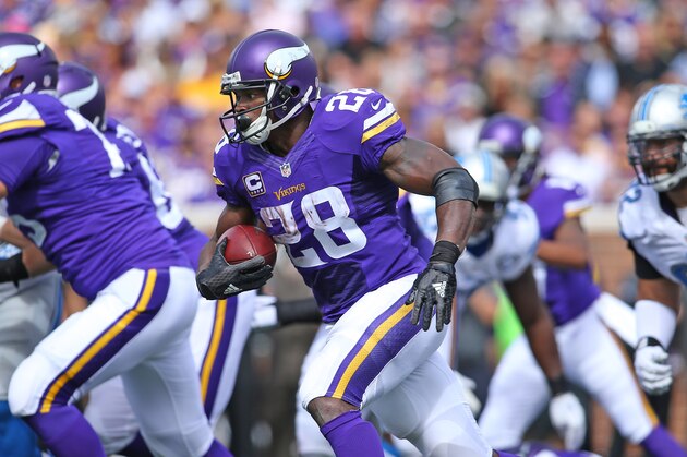 MINNEAPOLIS, MN - SEPTEMBER 20:  Adrian Peterson #28 of the Minnesota Vikings carries the ball in the second quarter against the Detroit Lions at TCF Bank Stadium on September 20, 2015 in Minneapolis, Minnesota. (Photo by Adam Bettcher/Getty Images)