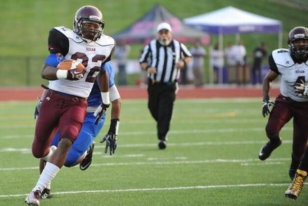 2017 wide receiver DaRon Davis committed to Missouri following Thursday's game. Shortly after, he received the news about the protests involving members of the Missouri football team and Concerned Student 1950.