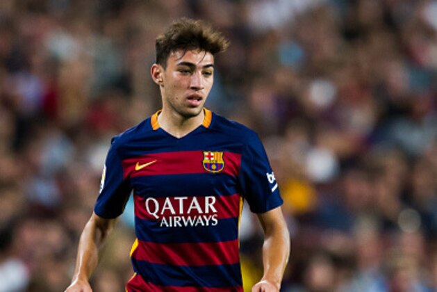 BARCELONA, SPAIN - SEPTEMBER 20: Munir El Haddadi of FC Barcelona runs with the ball during the La Liga match between FC Barcelona and Levante UD at Camp Nou on September 20, 2015 in Barcelona, Spain. (Photo by Alex Caparros/Getty Images)