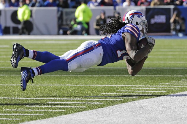 Buffalo Bills wide receiver Sammy Watkins (14) dives for a sideline catch during the first half of an NFL football game against the Miami Dolphins Sunday, Nov. 8, 2015, in Orchard Park, N.Y. (AP Photo/Bill Wippert)