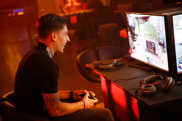 LONDON, ENGLAND - NOVEMBER 05:  Hector Bellerin attends the Call of Duty Black Ops III launch at One Mayfair on November 5, 2015 in London, England.  (Photo by Tristan Fewings/Getty Images for EA Sports)