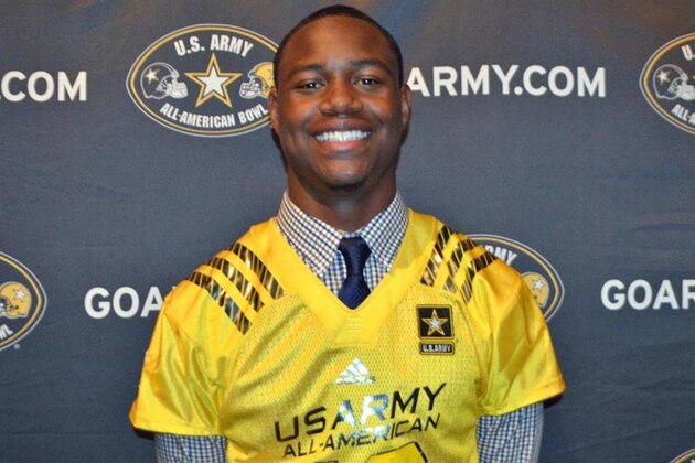 The battle to land 4-star LB Daelin Hayes will come down to Michigan State, Notre Dame and Ohio State.